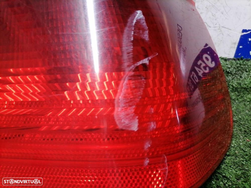 FAROLIM TRASEIRO DIREITO BMW 3 1999 - - 2