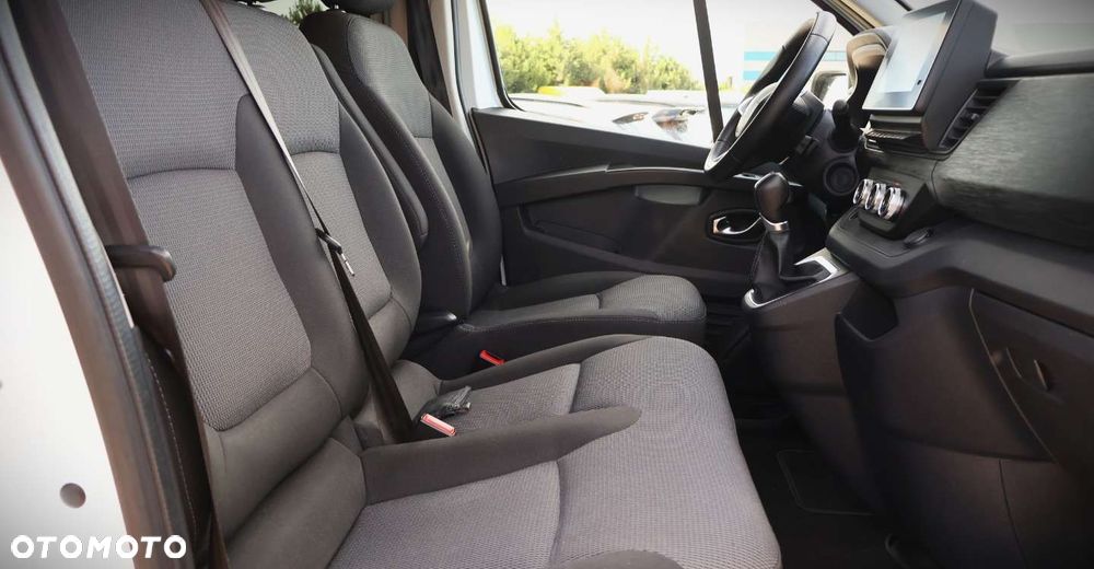 Renault Trafic - 19