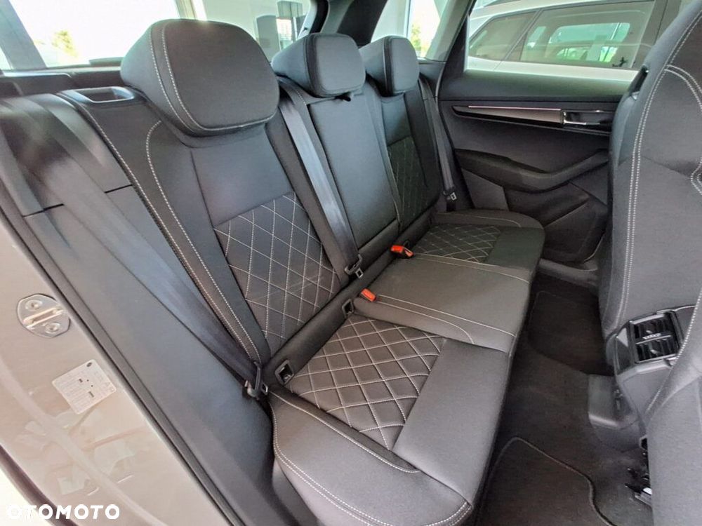 Skoda Karoq 1.5 TSI ACT Sportline DSG - 21