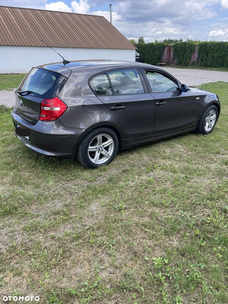 BMW Seria 1 120d DPF Edition Sport - 4