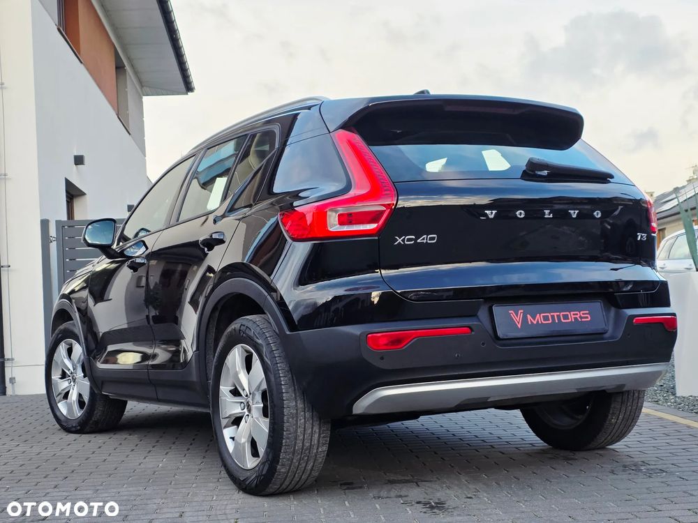 Volvo XC 40 T3 Momentum - 25