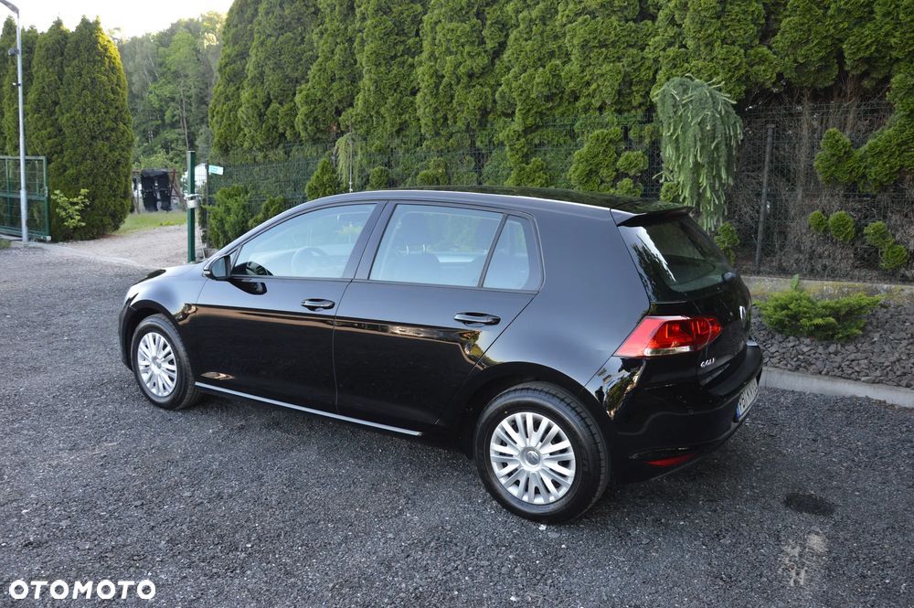Volkswagen Golf - 5