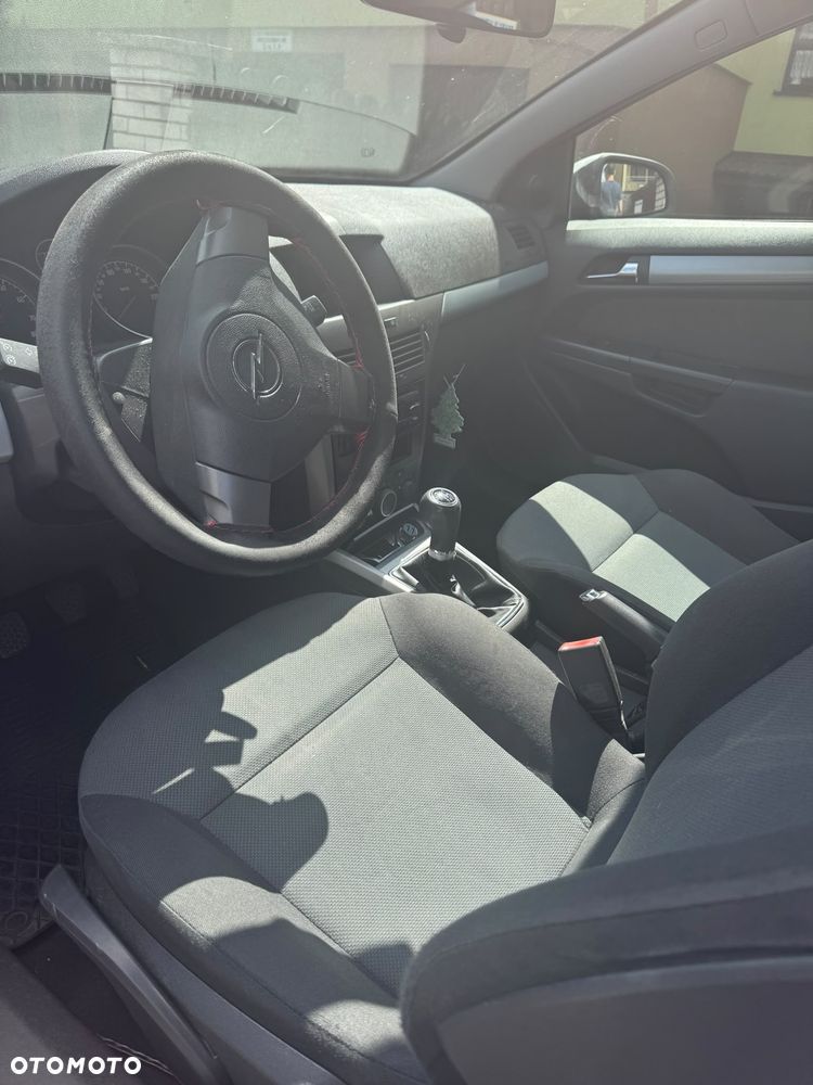 Opel Astra 1.4 Enjoy - 12