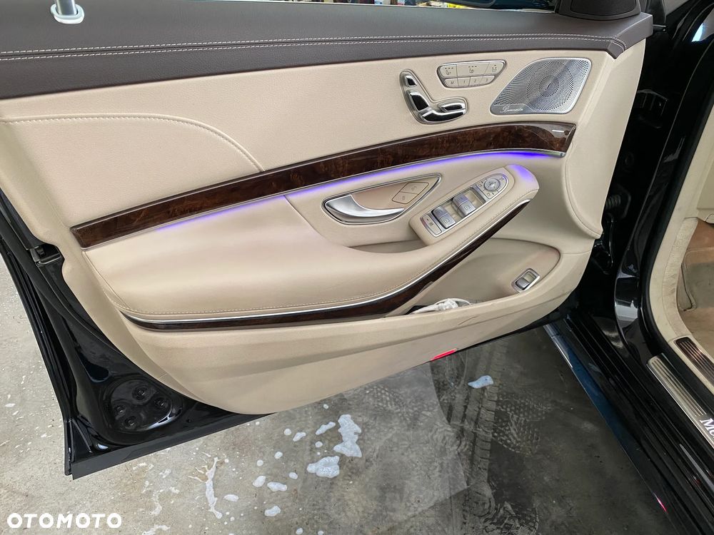 Mercedes-Benz Klasa S 560 4-Matic L 9G-TRONIC - 11