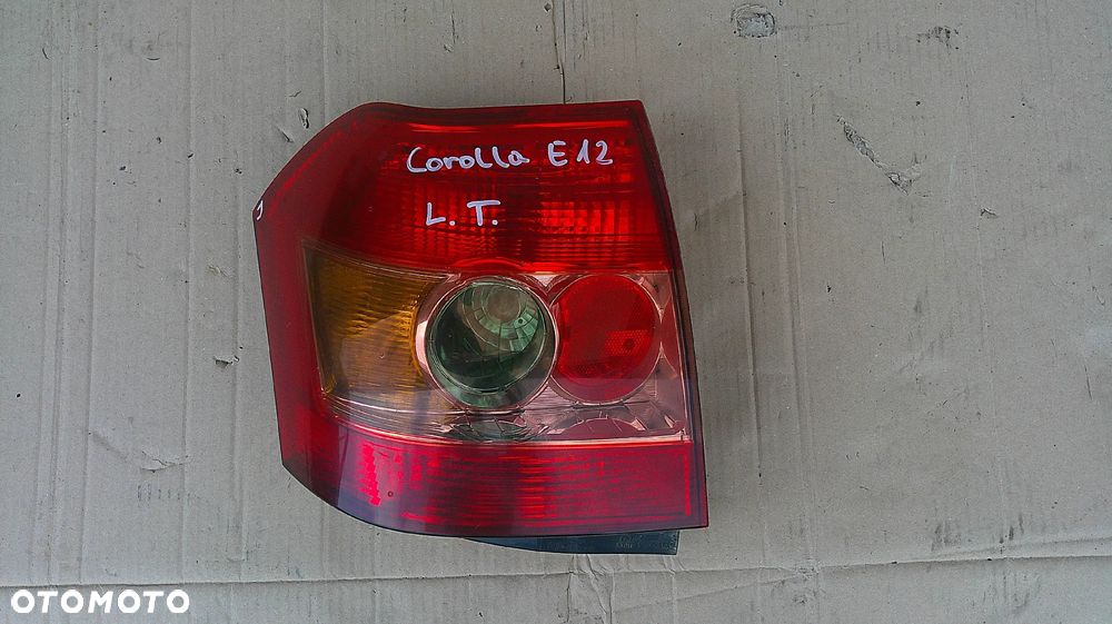 TOYOTA COROLLA E12 LIFT LAMPA TYLNA LEWA - 1