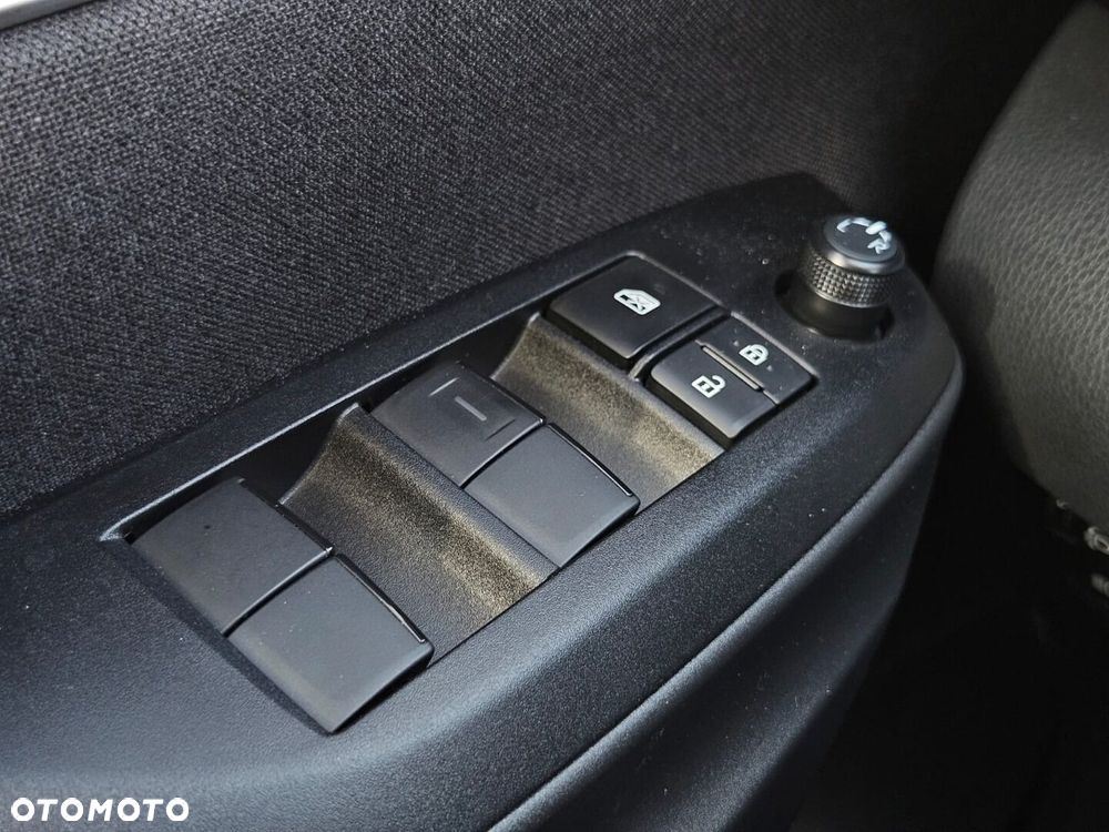Toyota Yaris Hybrid 1.5 Style - 32
