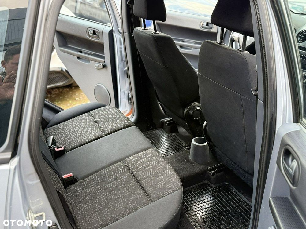 Mitsubishi Colt - 25