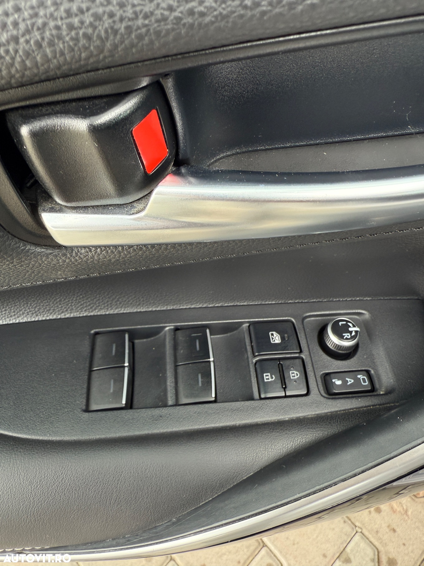 Toyota Corolla 1.8 HSD Exclusive interior Negru - 18