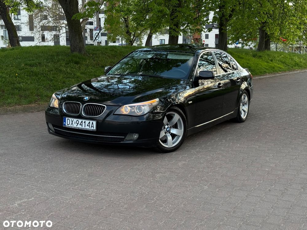 BMW Seria 5 525d Edition Exclusive - 1