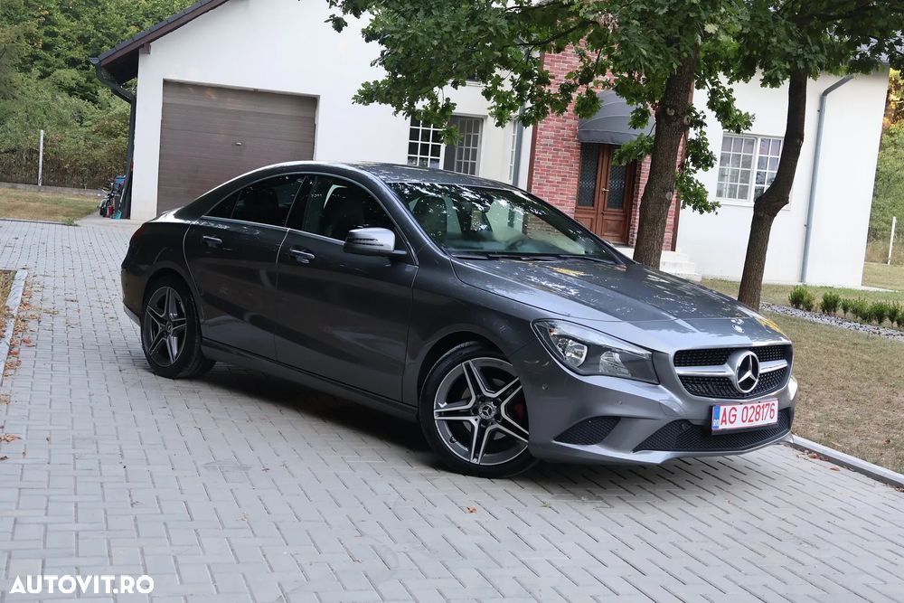 Mercedes-Benz CLA 220 CDI 7G-DCT AMG Line - 2