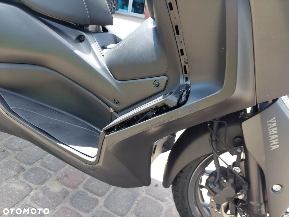 Yamaha X-max - 12