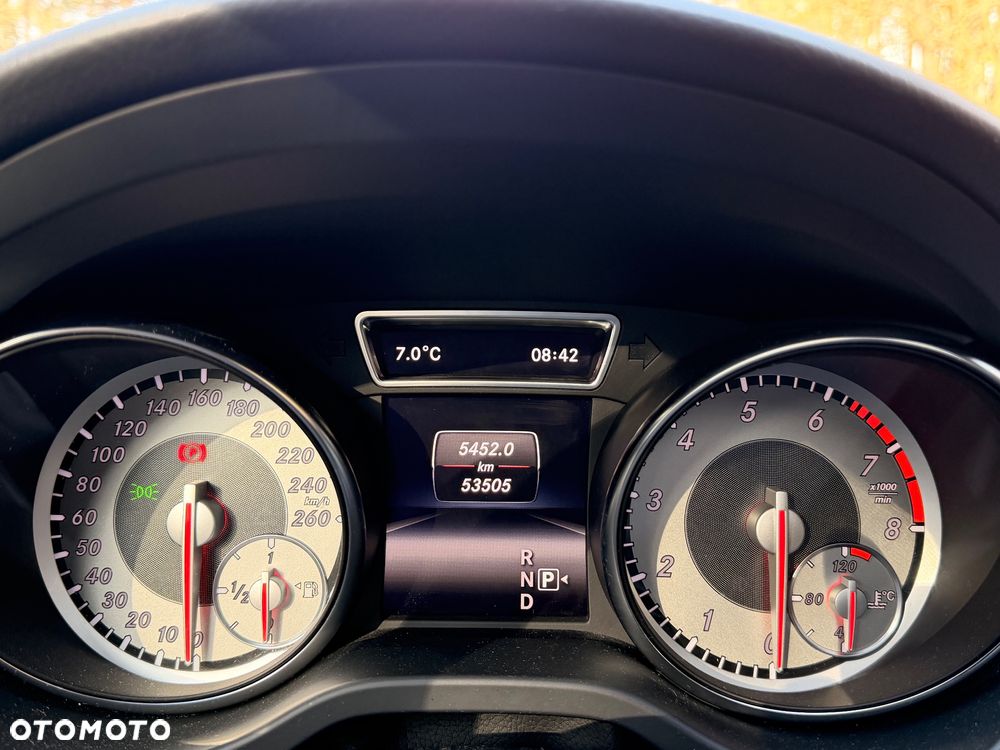 Mercedes-Benz GLA 250 4-Matic - 21