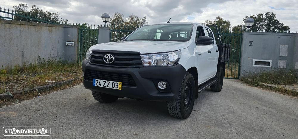 Toyota Hilux 2.4 D-4D 4WD CD CM - 2