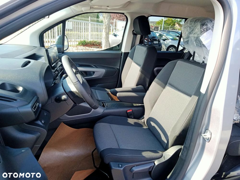Toyota Proace City Verso 1.5 D-4D Family - 12