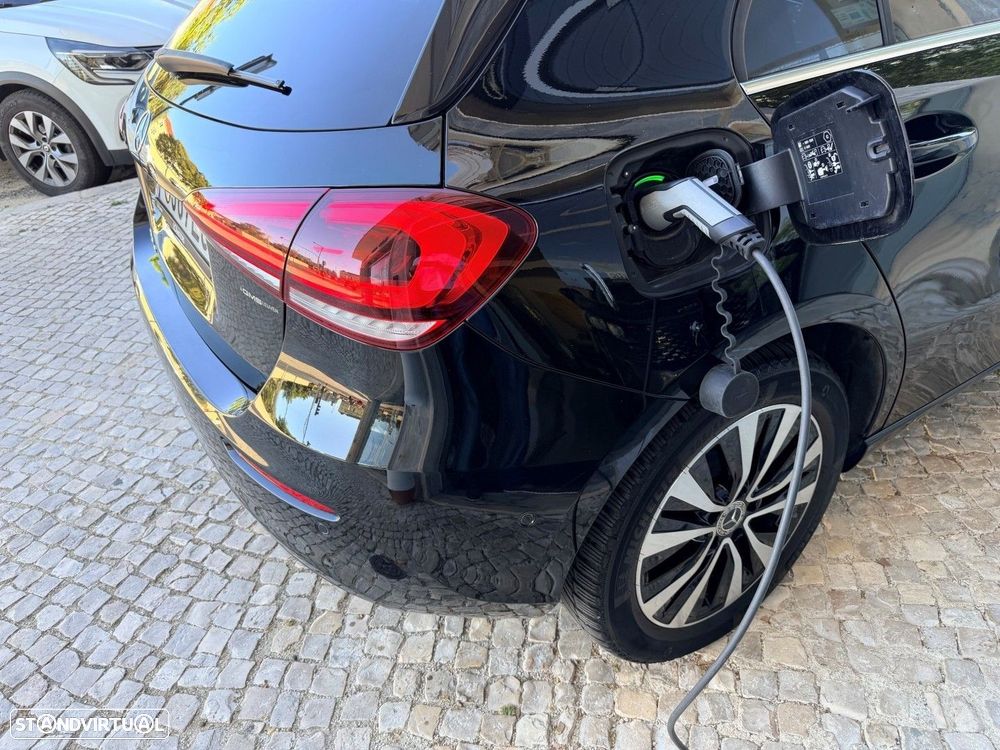 Mercedes-Benz A 250 e Style Plus - 3