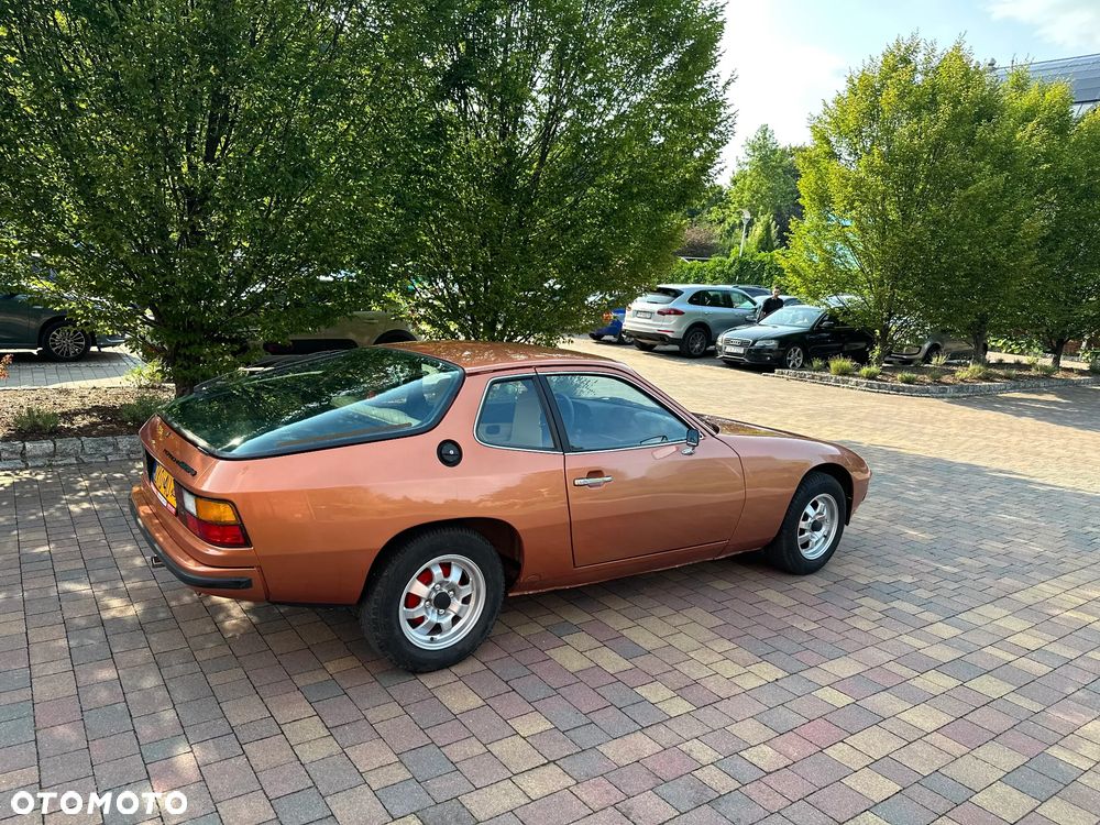 Porsche 924 - 19