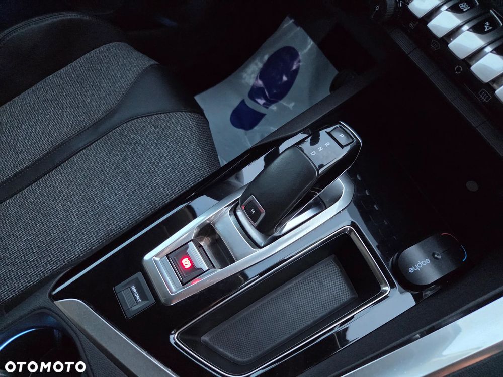Peugeot 5008 BlueHDI 120 EAT6 Active Business.Paket - 17