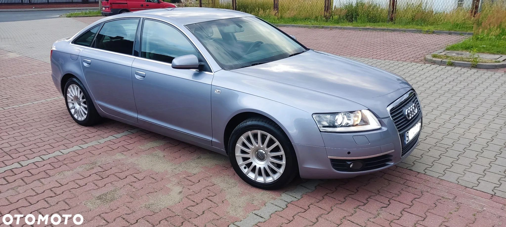 Audi A6 2.4 - 1