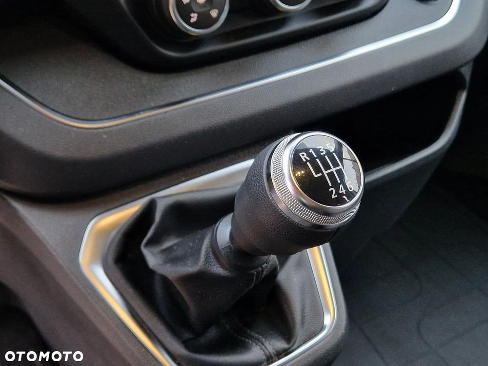 Renault Trafic 2.0 dCi - 25