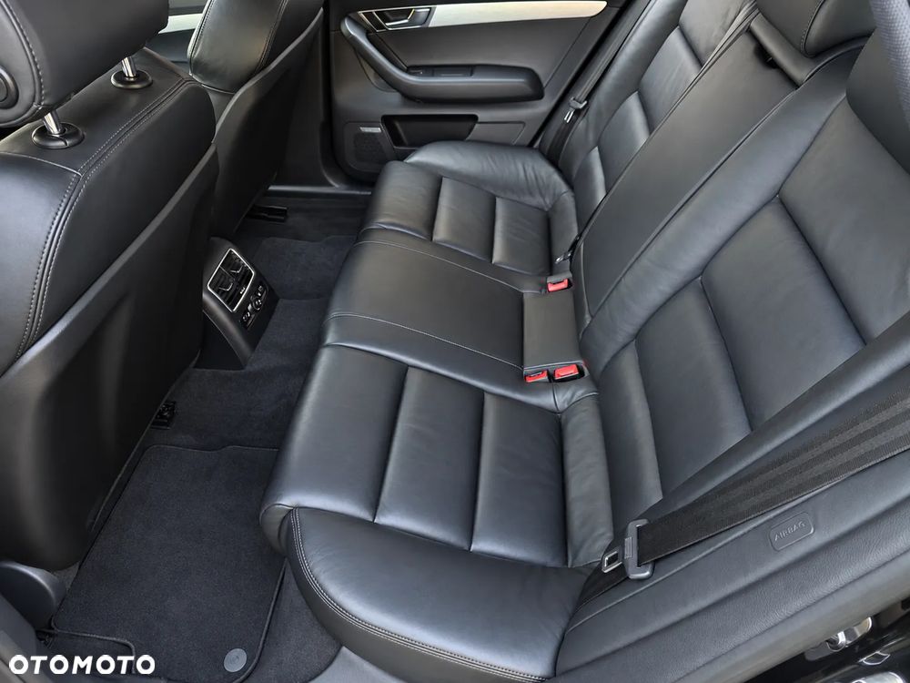 Audi A6 Avant - 17