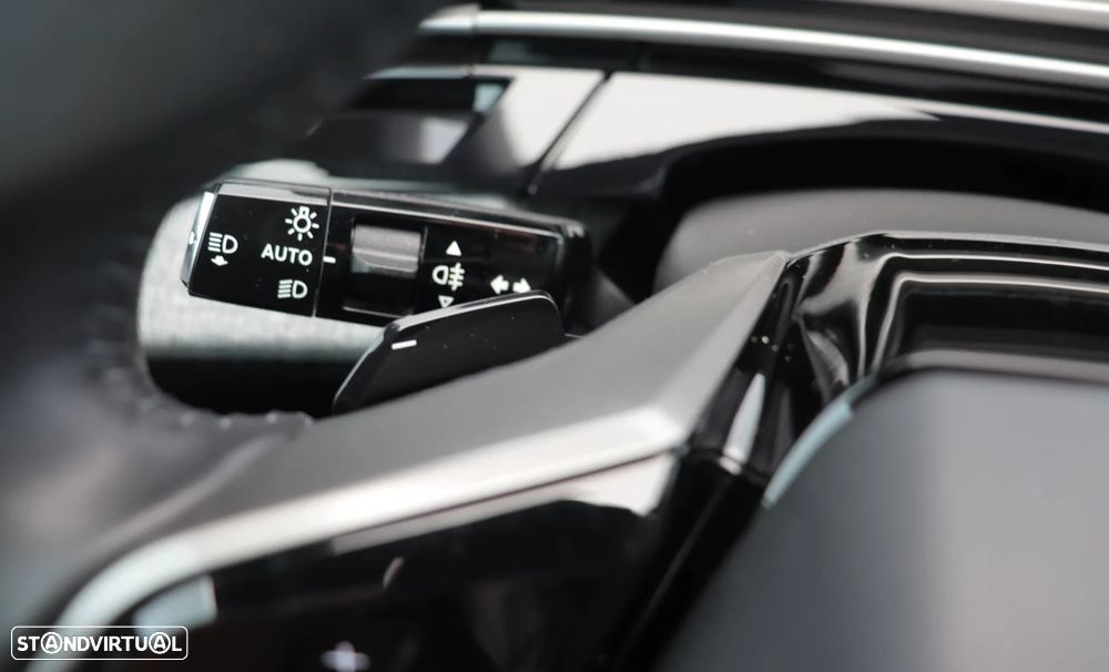 Peugeot 3008 1.2 Hybrid Allure e-DCS6 - 29