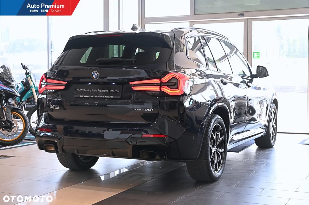 BMW X3 xDrive20i mHEV - 19