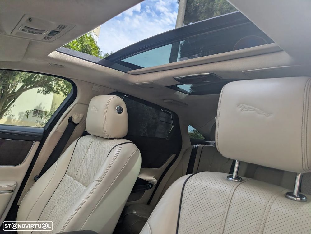 Jaguar XJ 3.0 D V6 LWB Premium Luxury - 21