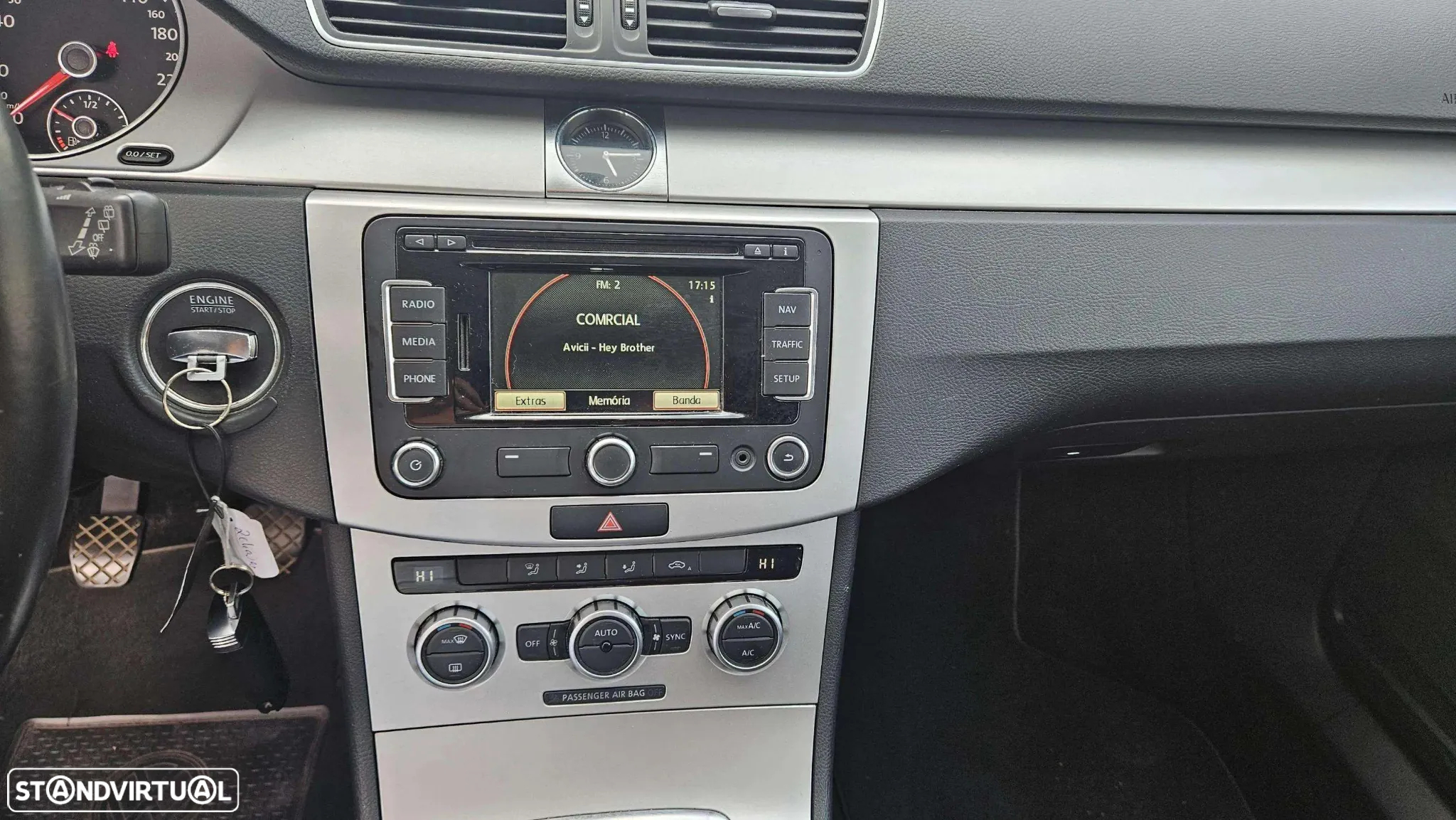 VW Passat Variant 1.6 TDI BlueMotion Highline - 17