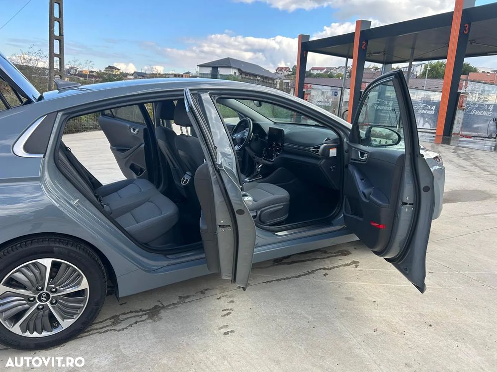 Hyundai IONIQ Plug-in-Hybrid 1.6 GDI Style - 6