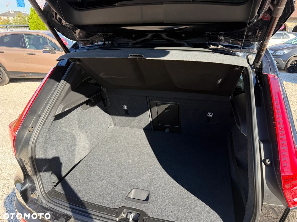 Volvo XC 40 D3 Momentum - 23