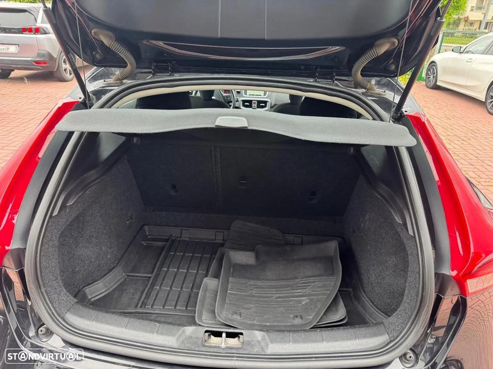 Volvo V40 2.0 D2 Kinetic - 11