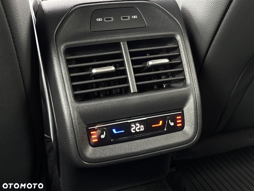 Skoda Superb 2.0 TSI Sportline DSG - 32