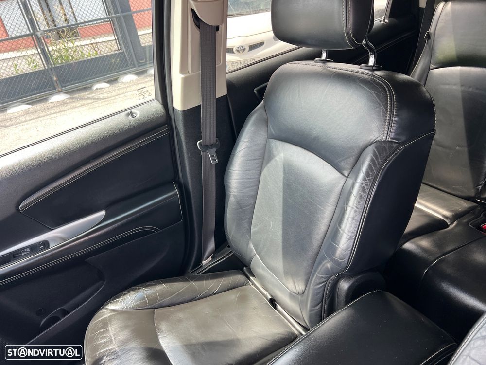 Fiat Freemont 2.0 M-Jet Urban - 23