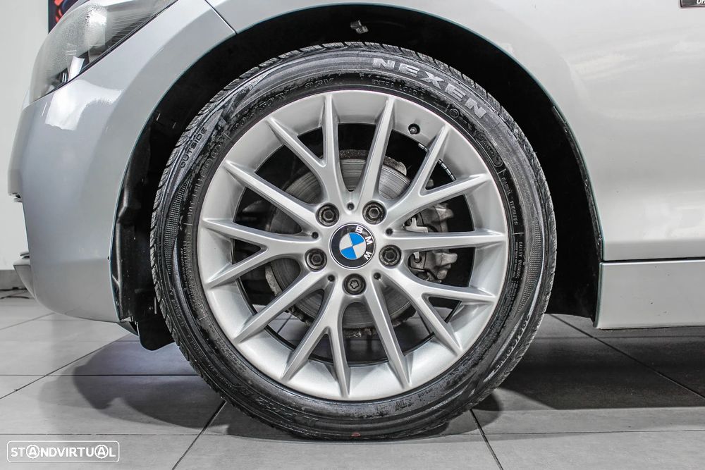 BMW 118 d Line Urban - 11