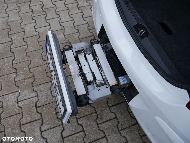 Opel Corsa 1.4 16V Innovation - 27