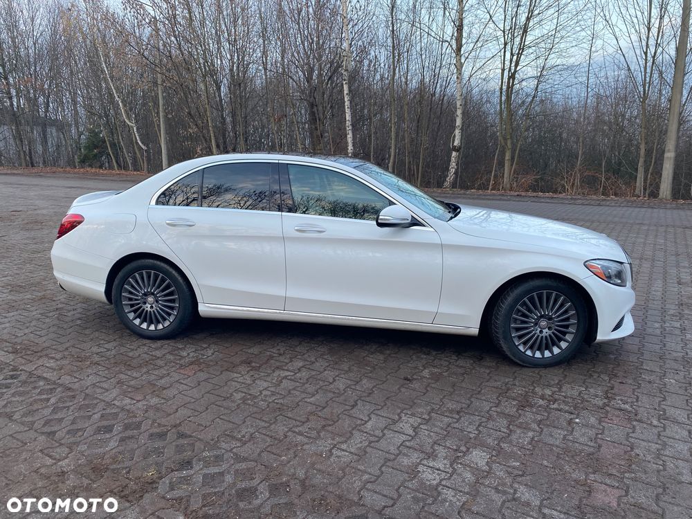 Mercedes-Benz Klasa C 300 7G-TRONIC Exclusive - 4