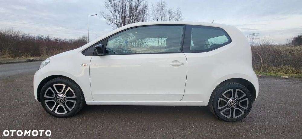 Volkswagen up! cup - 11