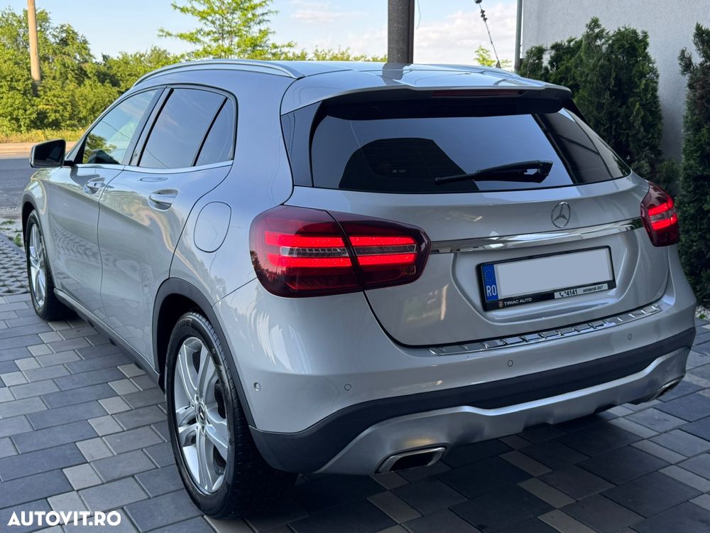 Mercedes-Benz GLA - 2