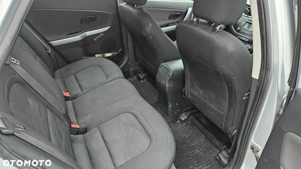 Kia Ceed 1.6 GDI M - 11