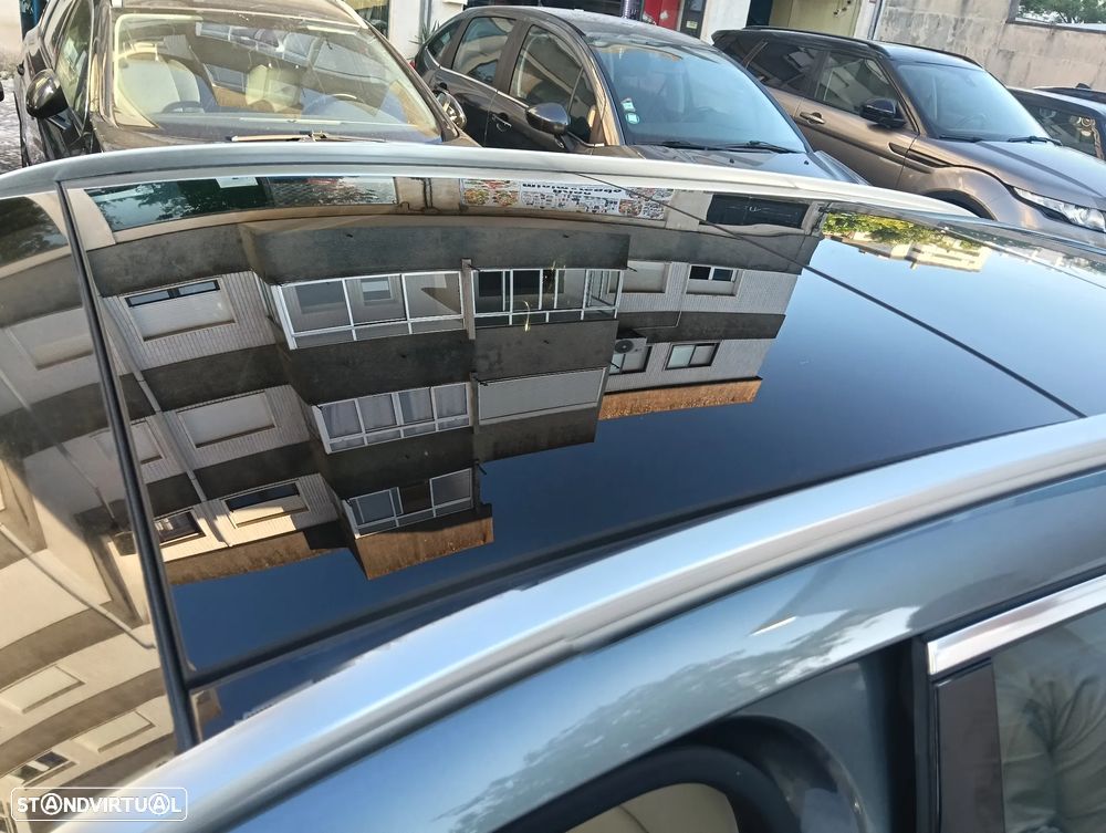 Mercedes-Benz C 300 h Exclusive - 33
