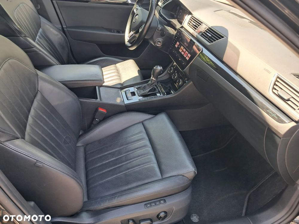 Skoda Superb 2.0 TDI 4x4 L&K DSG - 11