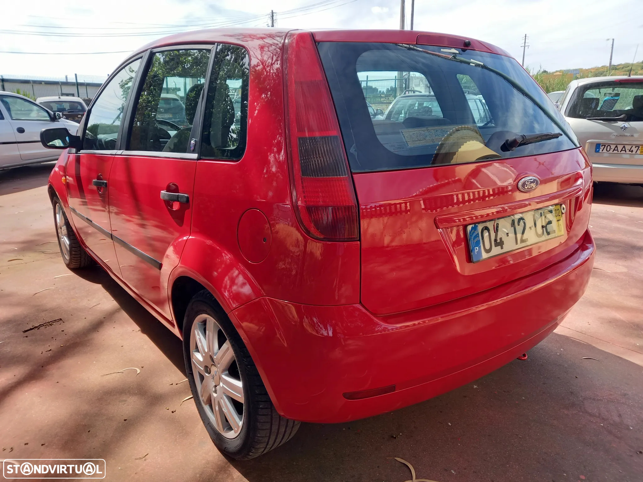 Ford Fiesta 1.4 Ghia - 8