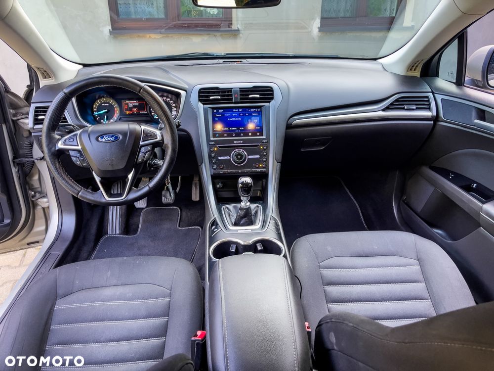 Ford Mondeo - 22