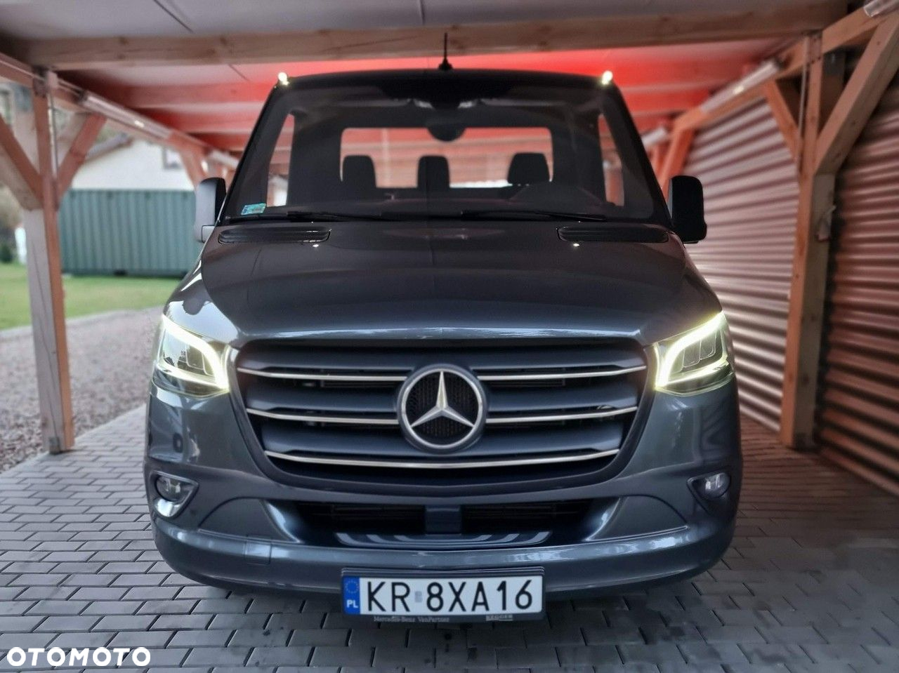 Mercedes-Benz Sprinter - 2