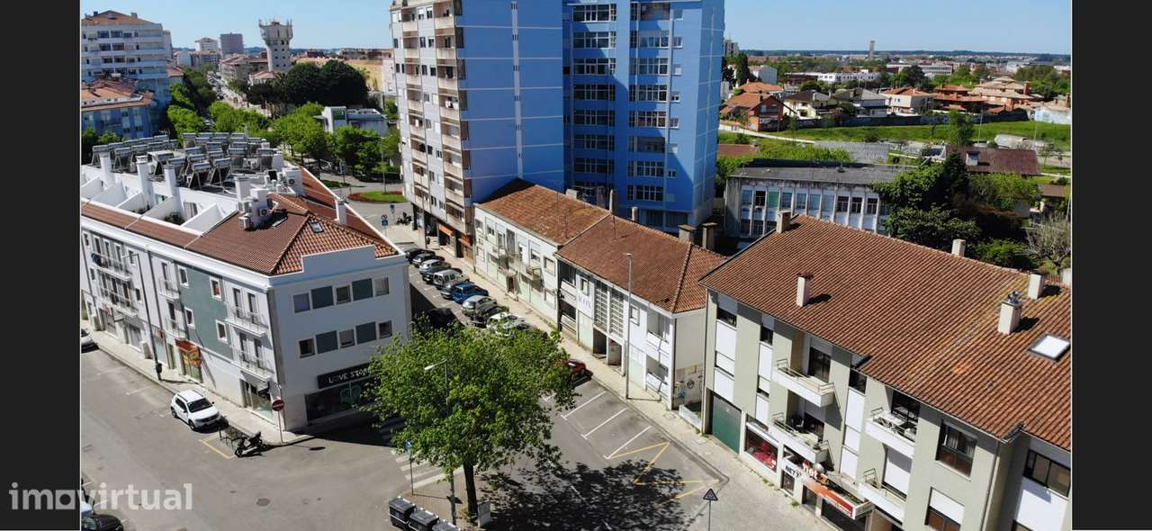T1 em fase final de construção no centro de Aveiro - Grande imagem: 2/10