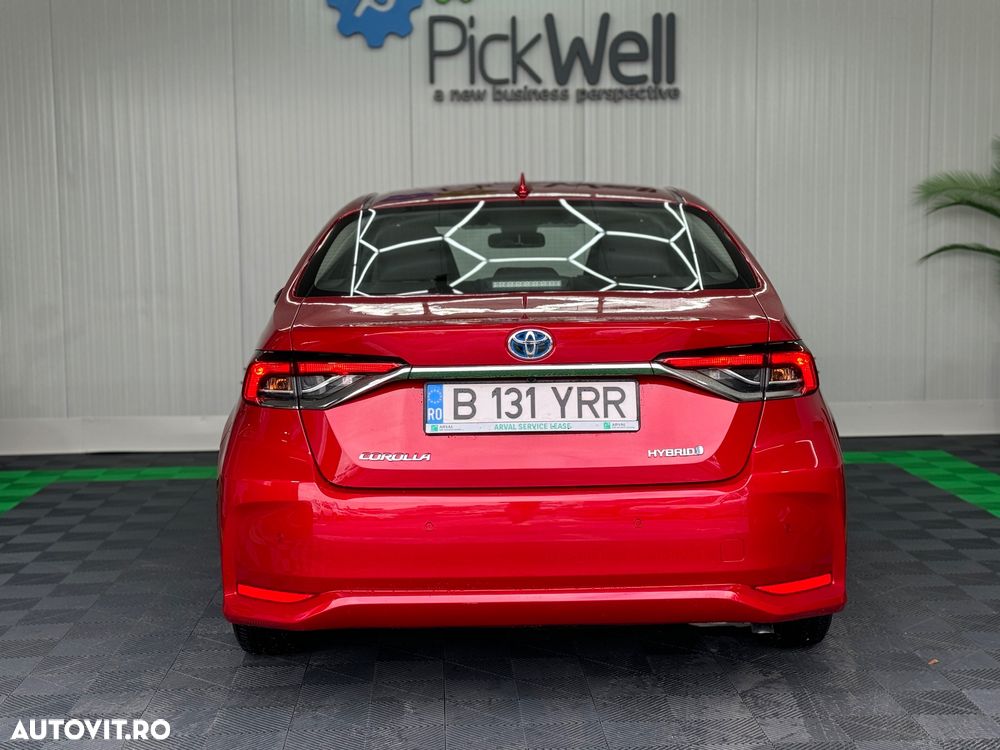 Toyota Corolla Sedan 1.8 HSD Business - 6