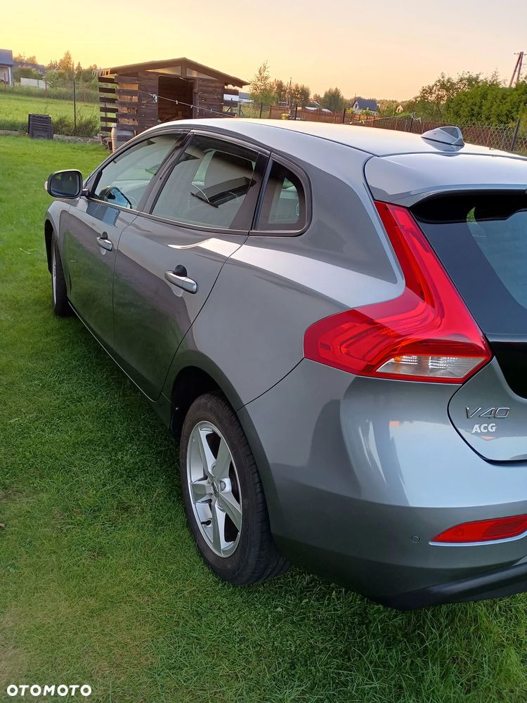 Volvo V40 D2 Drive-E Kinetic - 9