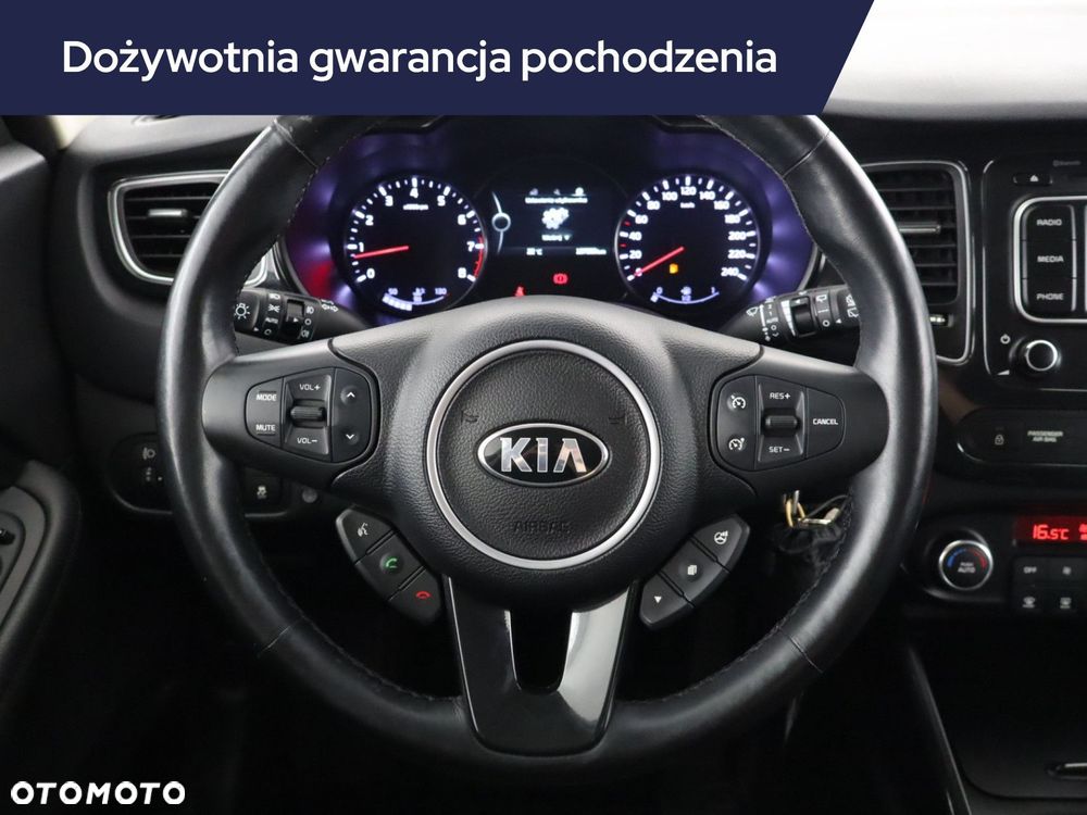 Kia Carens - 17