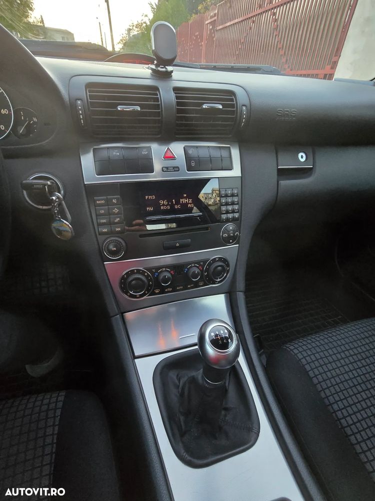 Mercedes-Benz C 180 Kompressor Sportcoupe - 21