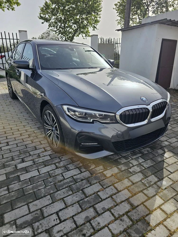 BMW 320 e Aut. M Sport - 2